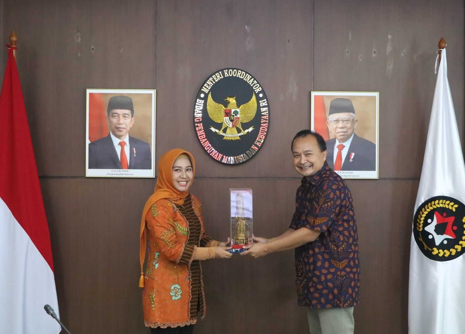 gambar utama
