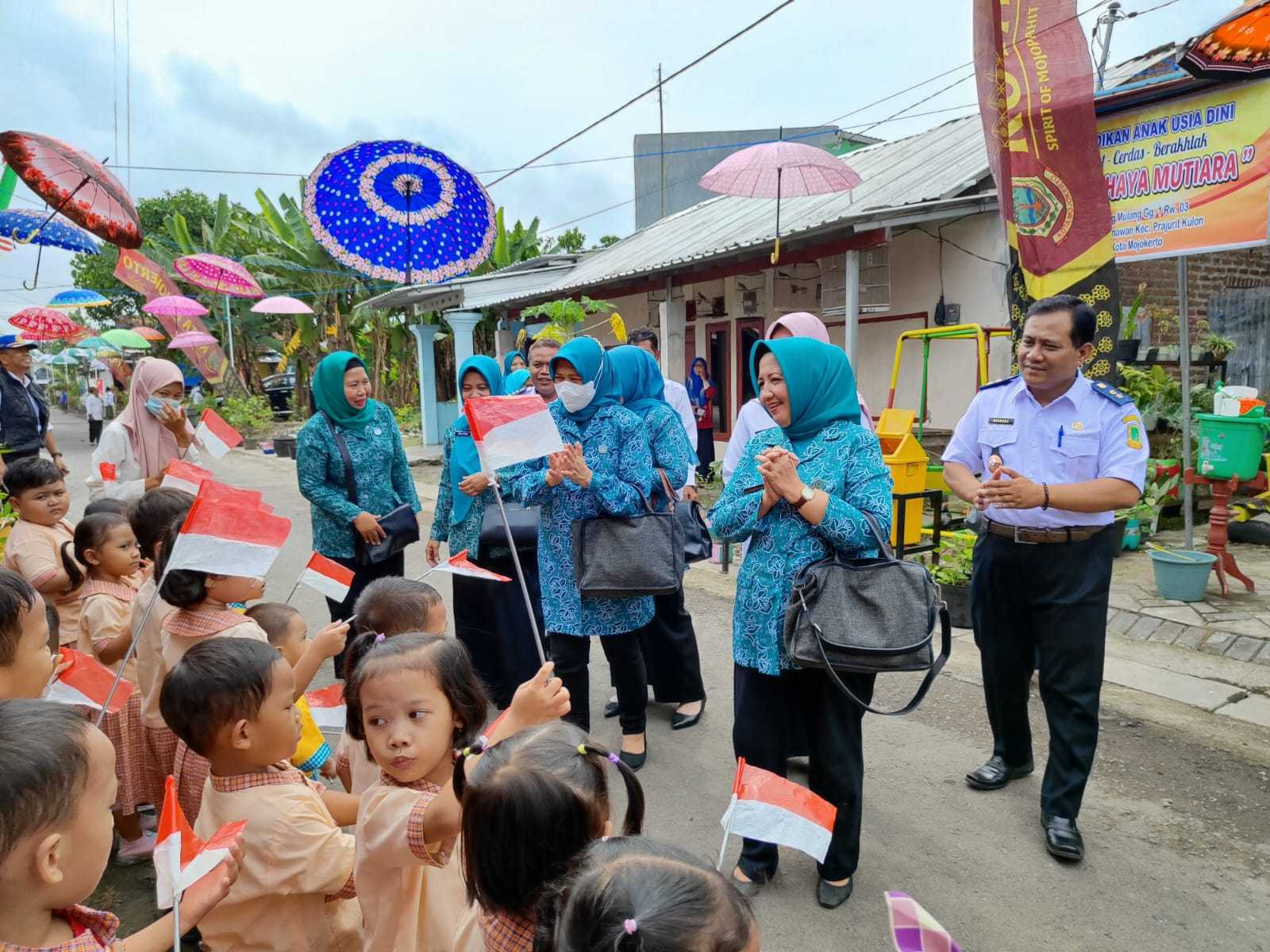 gambar utama