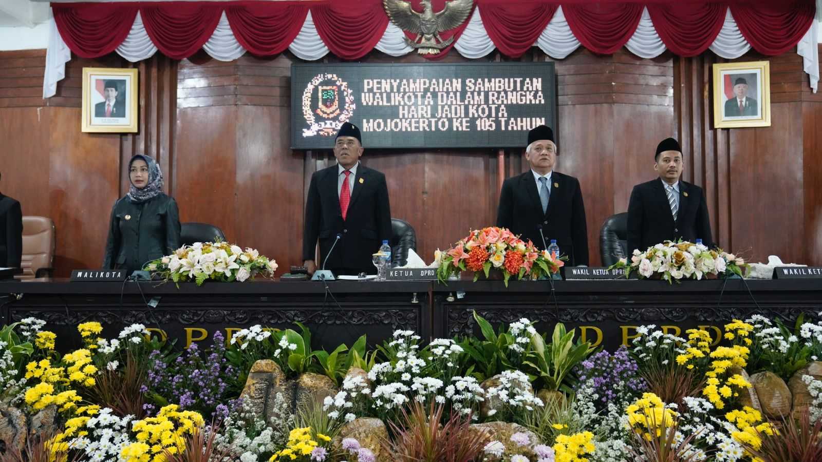 gambar utama