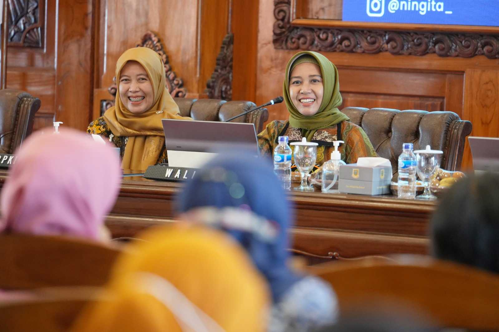 gambar utama