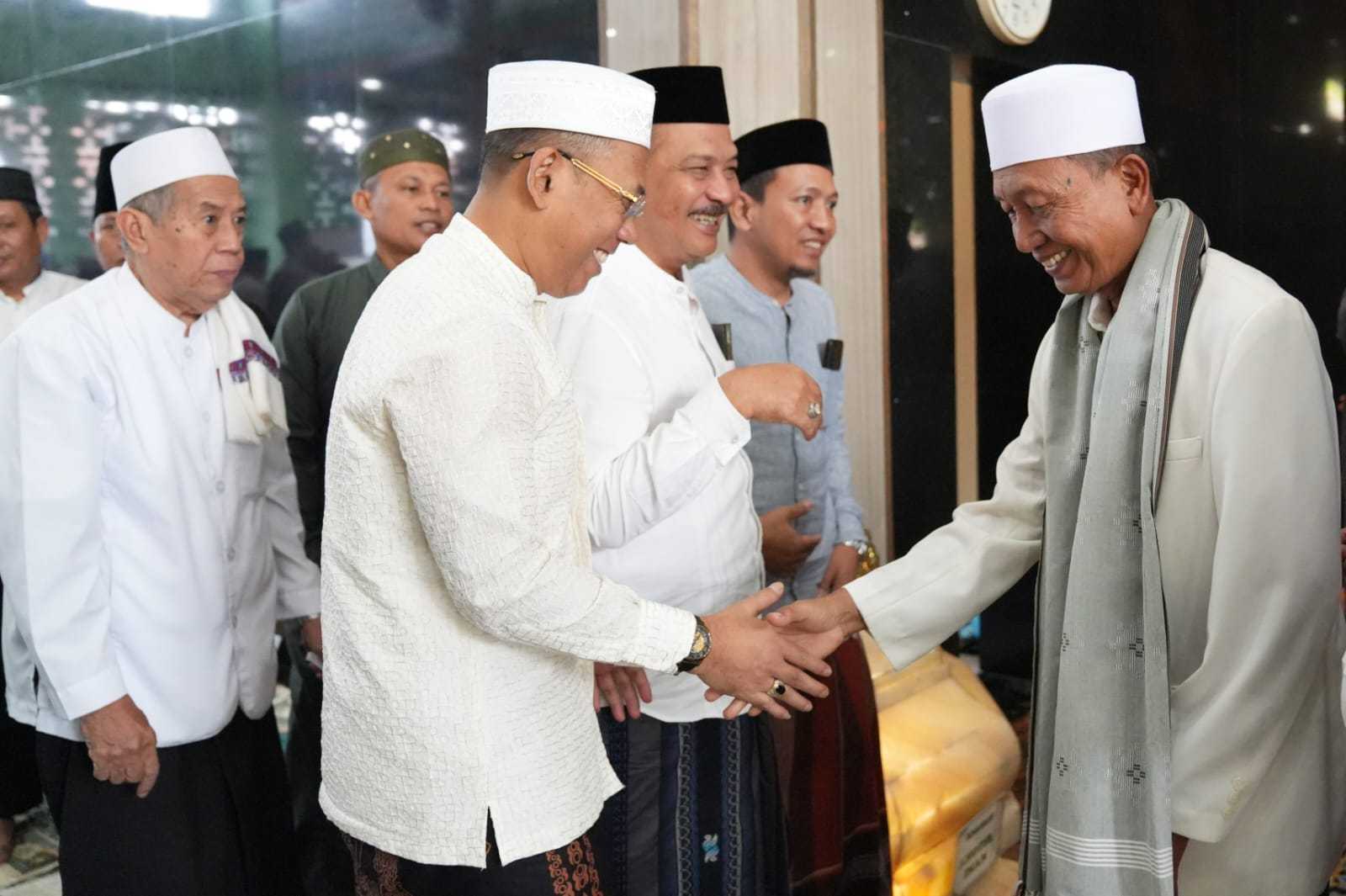 gambar utama