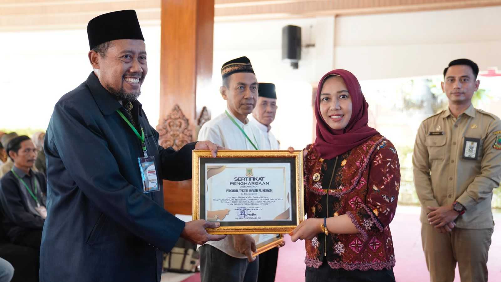 gambar utama