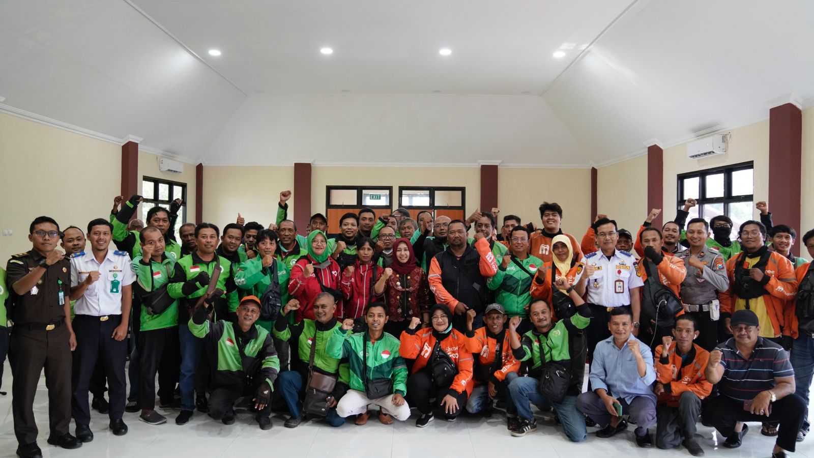 gambar utama