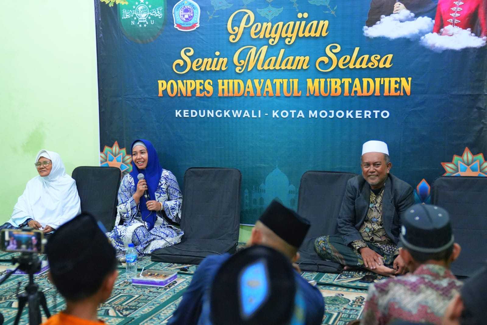 gambar utama