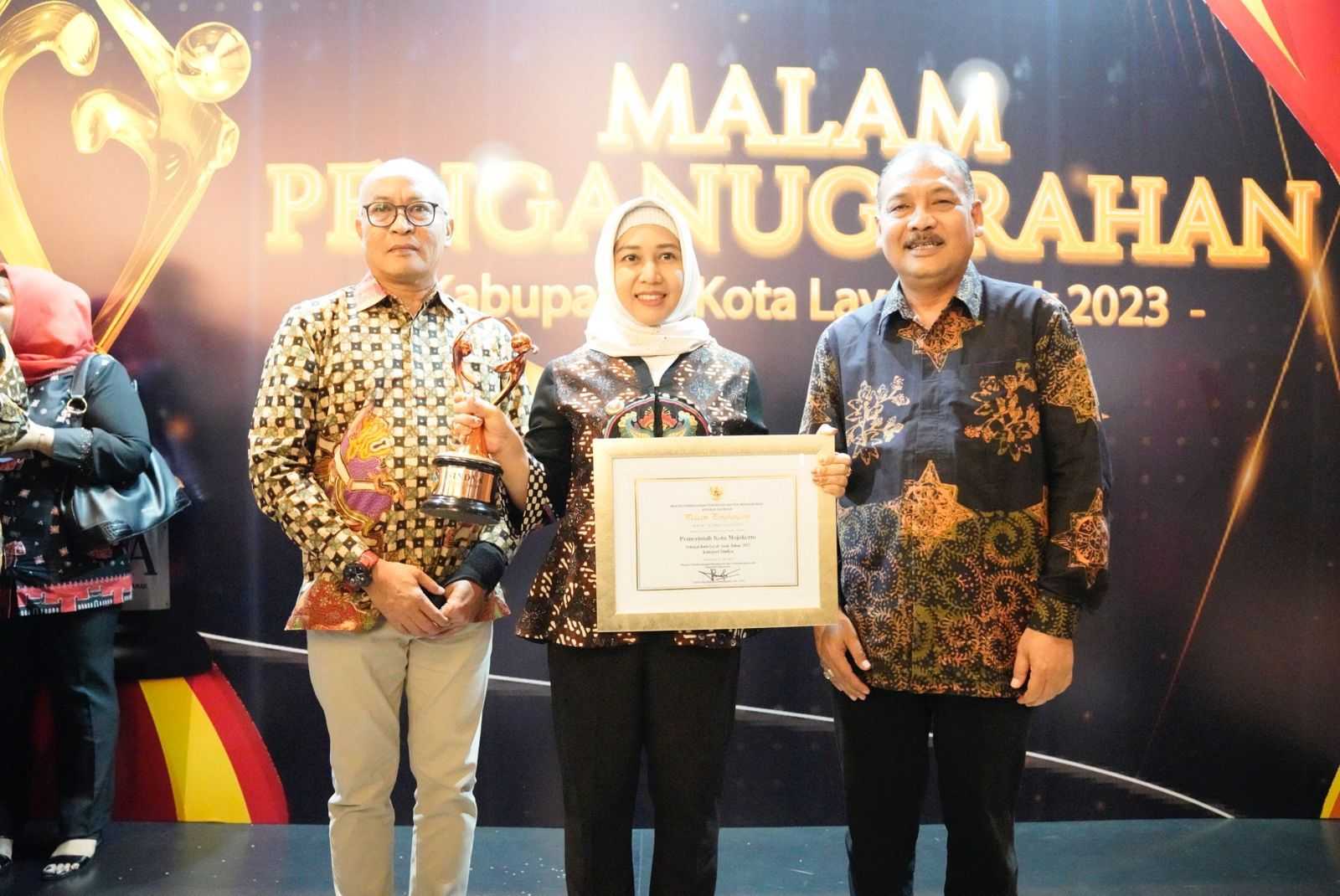 gambar utama