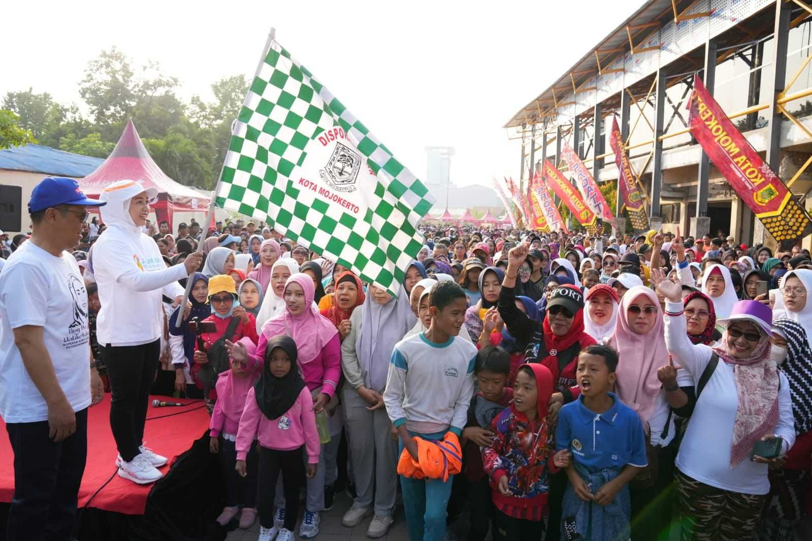 gambar utama