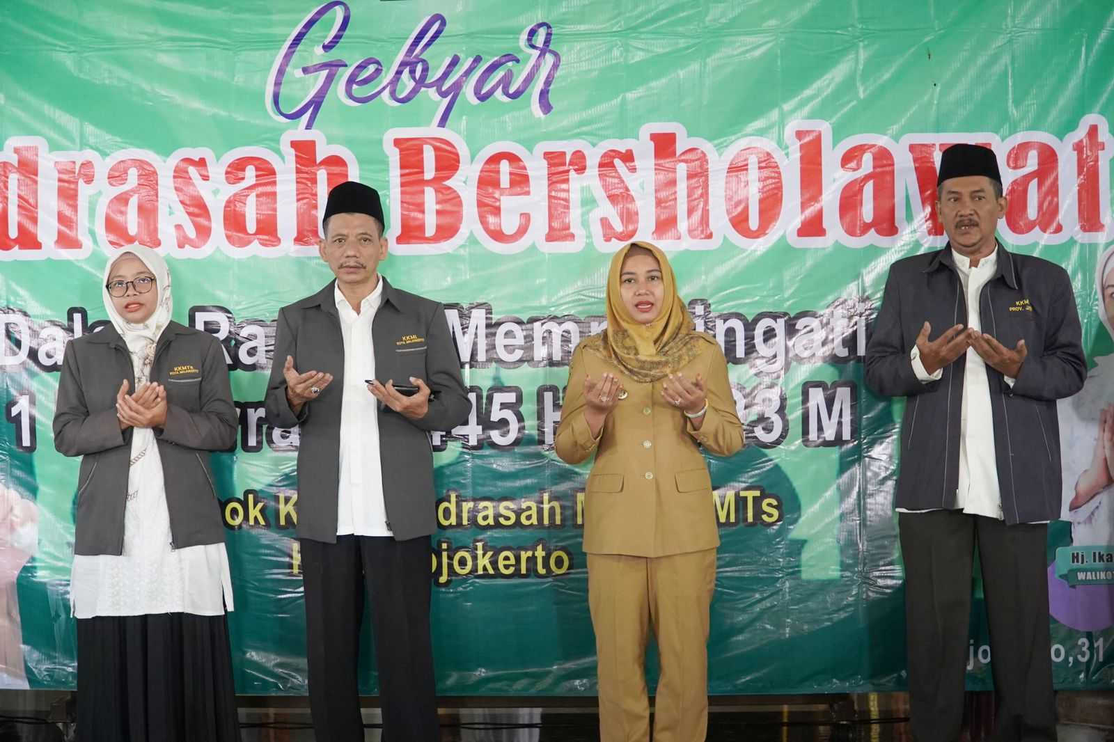 gambar utama