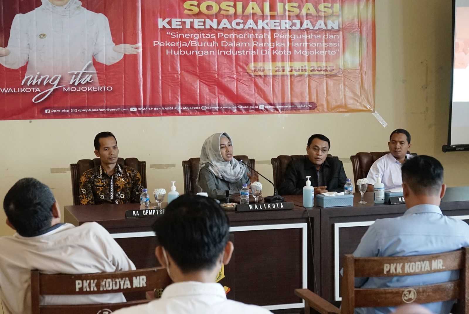gambar utama