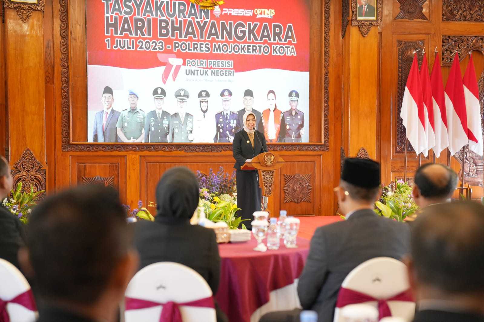 gambar utama