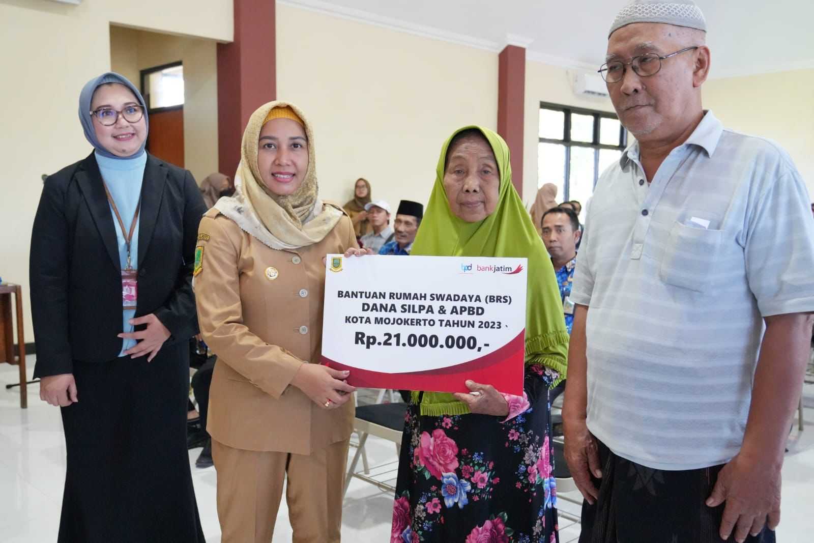 gambar utama