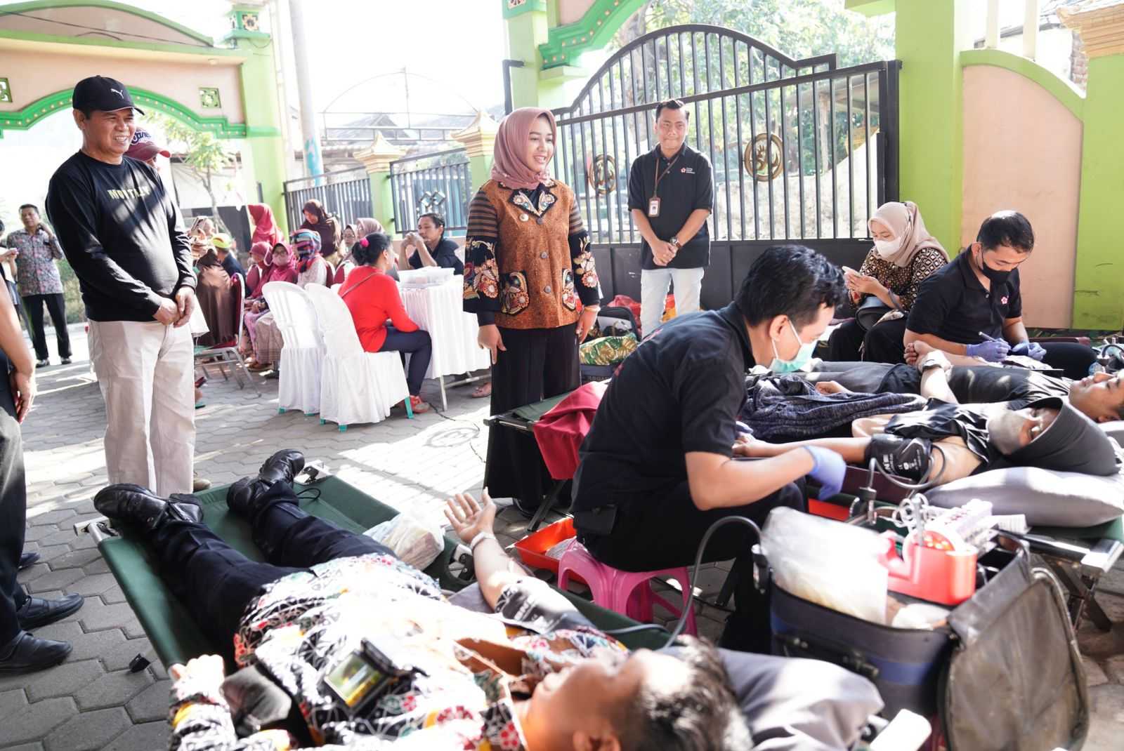 gambar utama