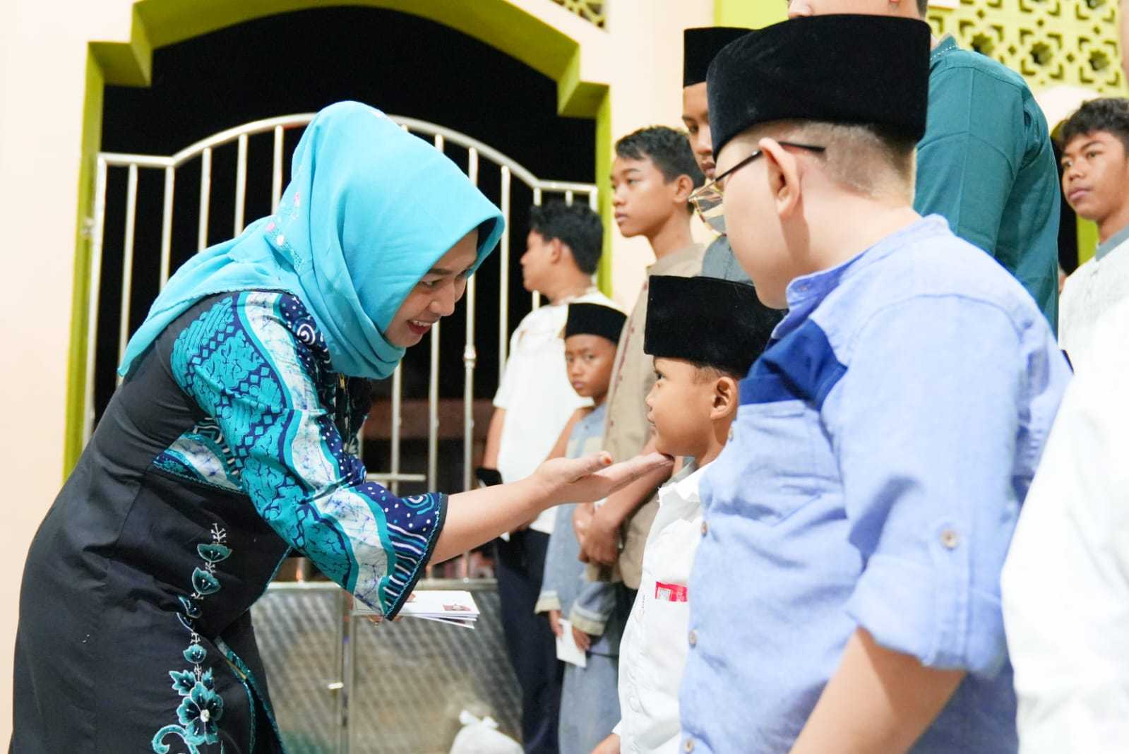 gambar utama