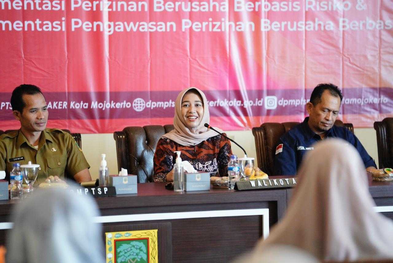 gambar utama