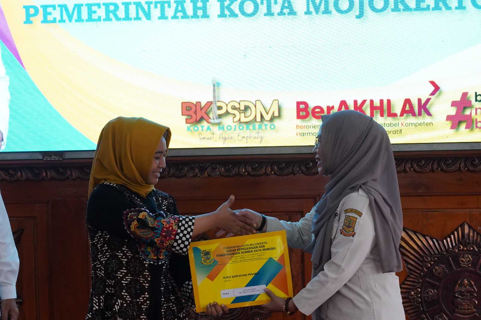 gambar utama