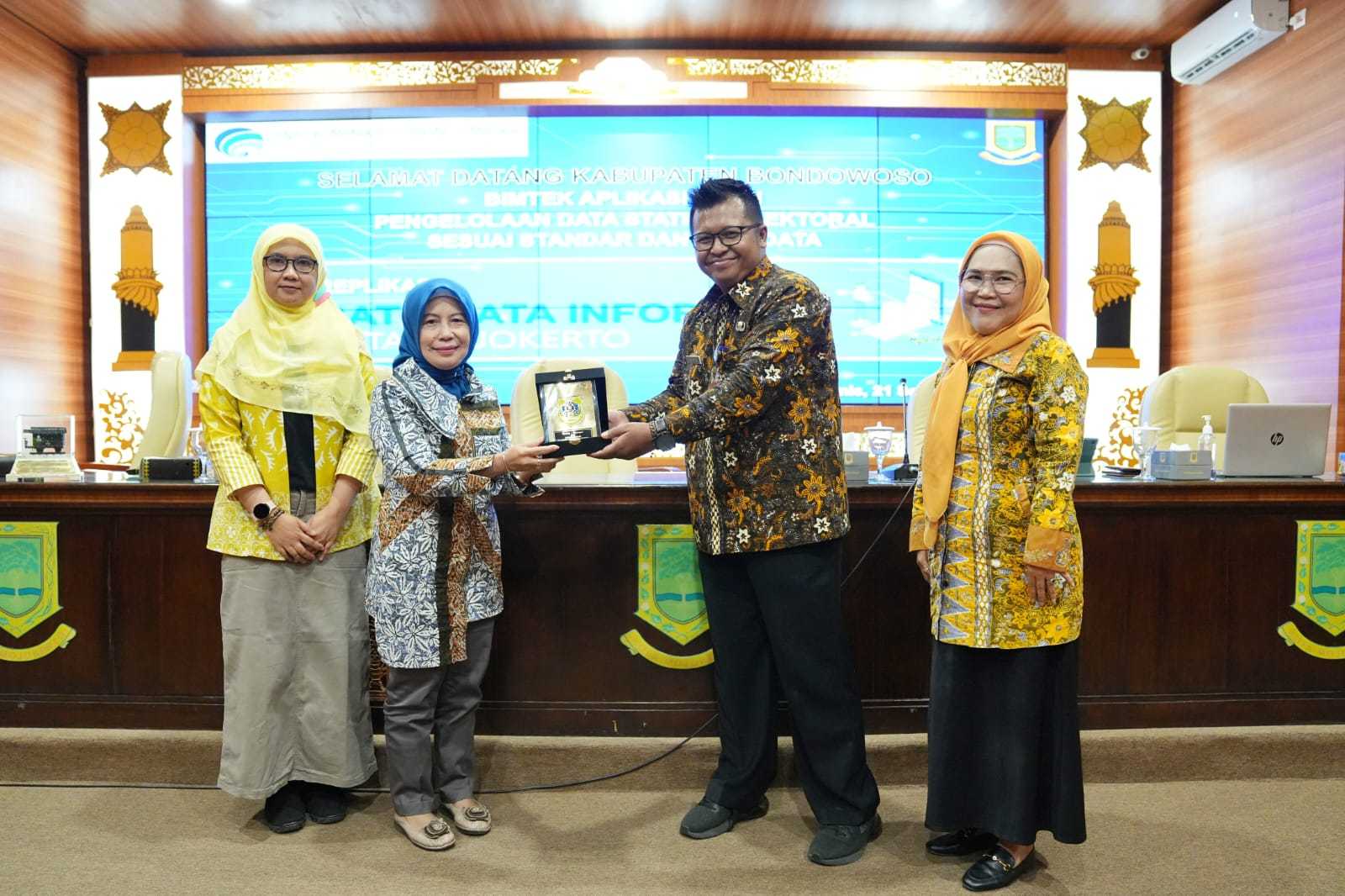 gambar utama