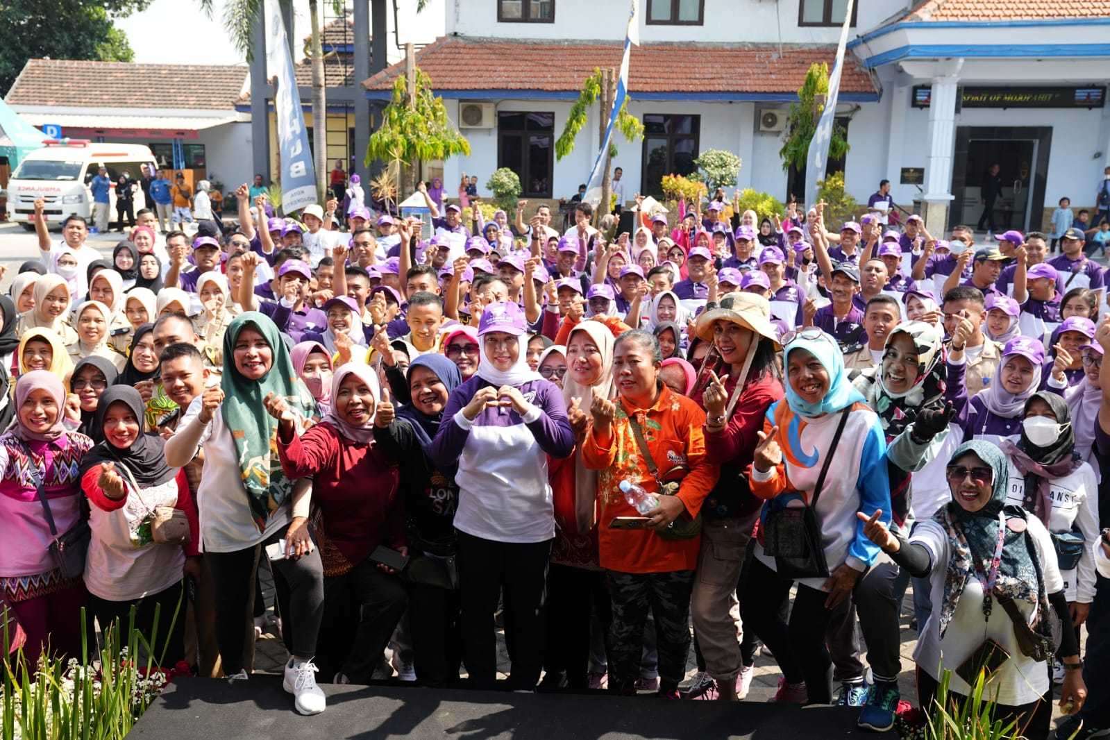 gambar utama