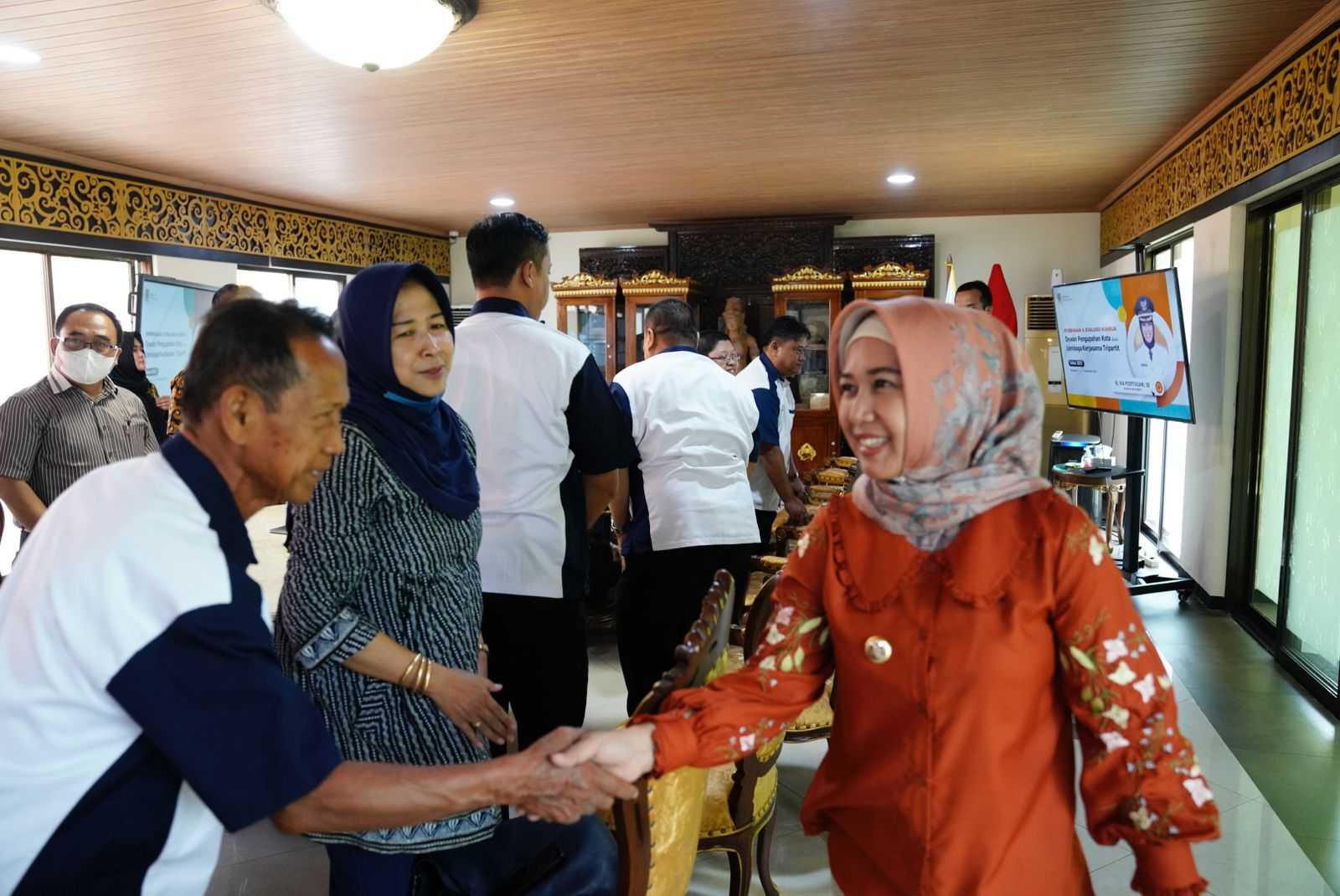 gambar utama
