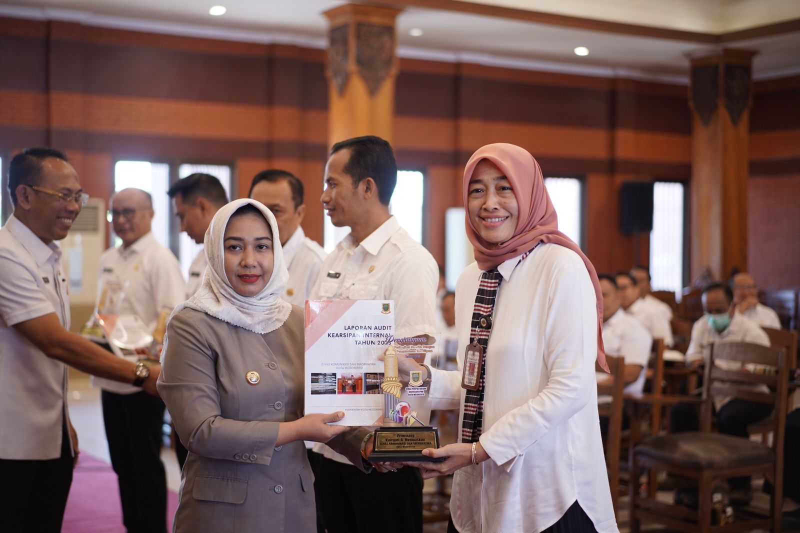 gambar utama