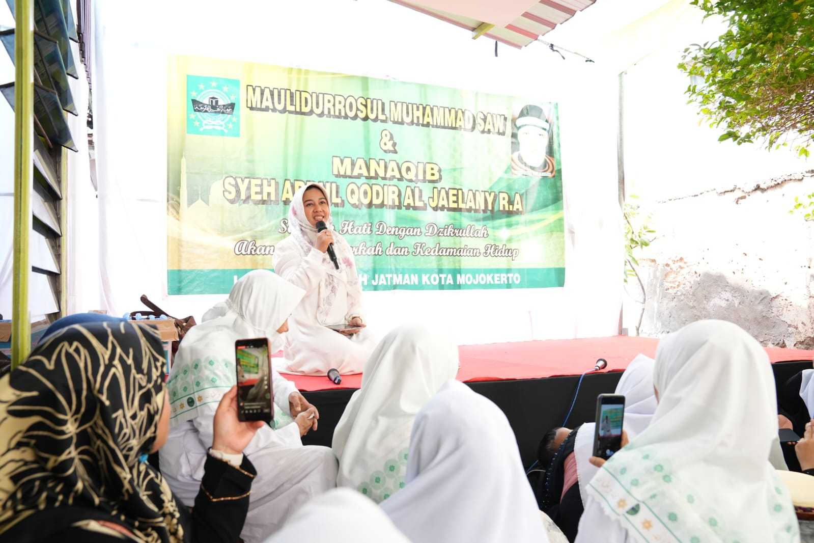 gambar utama