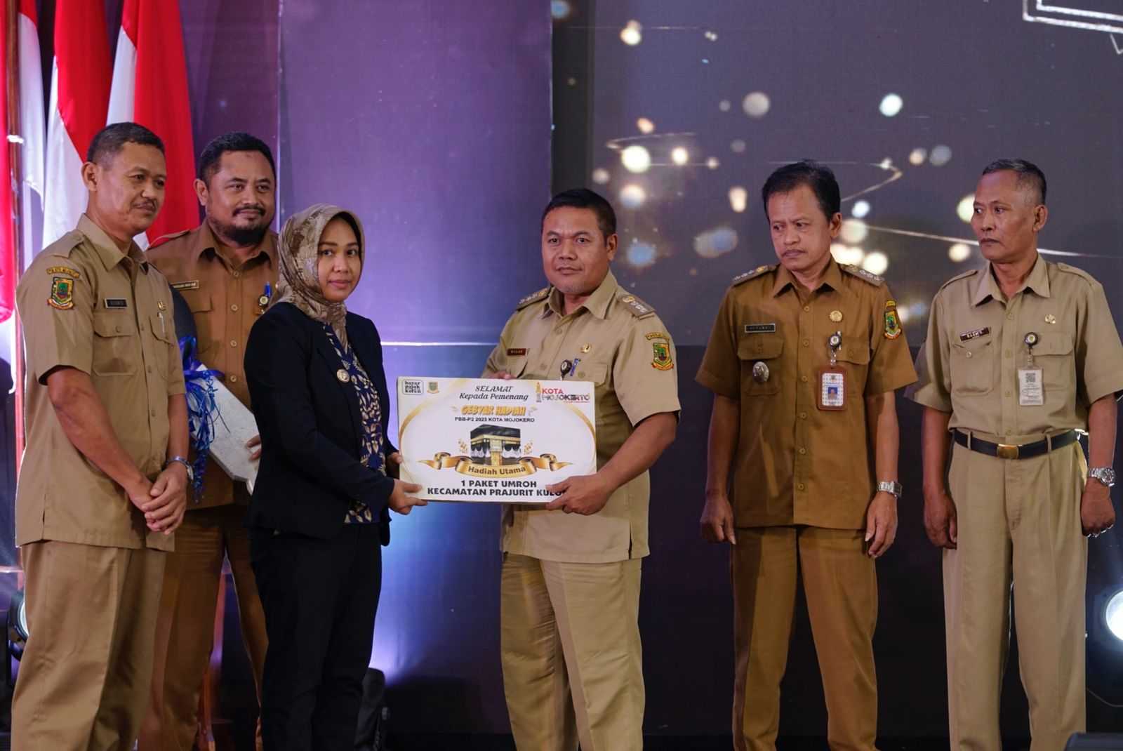 gambar utama