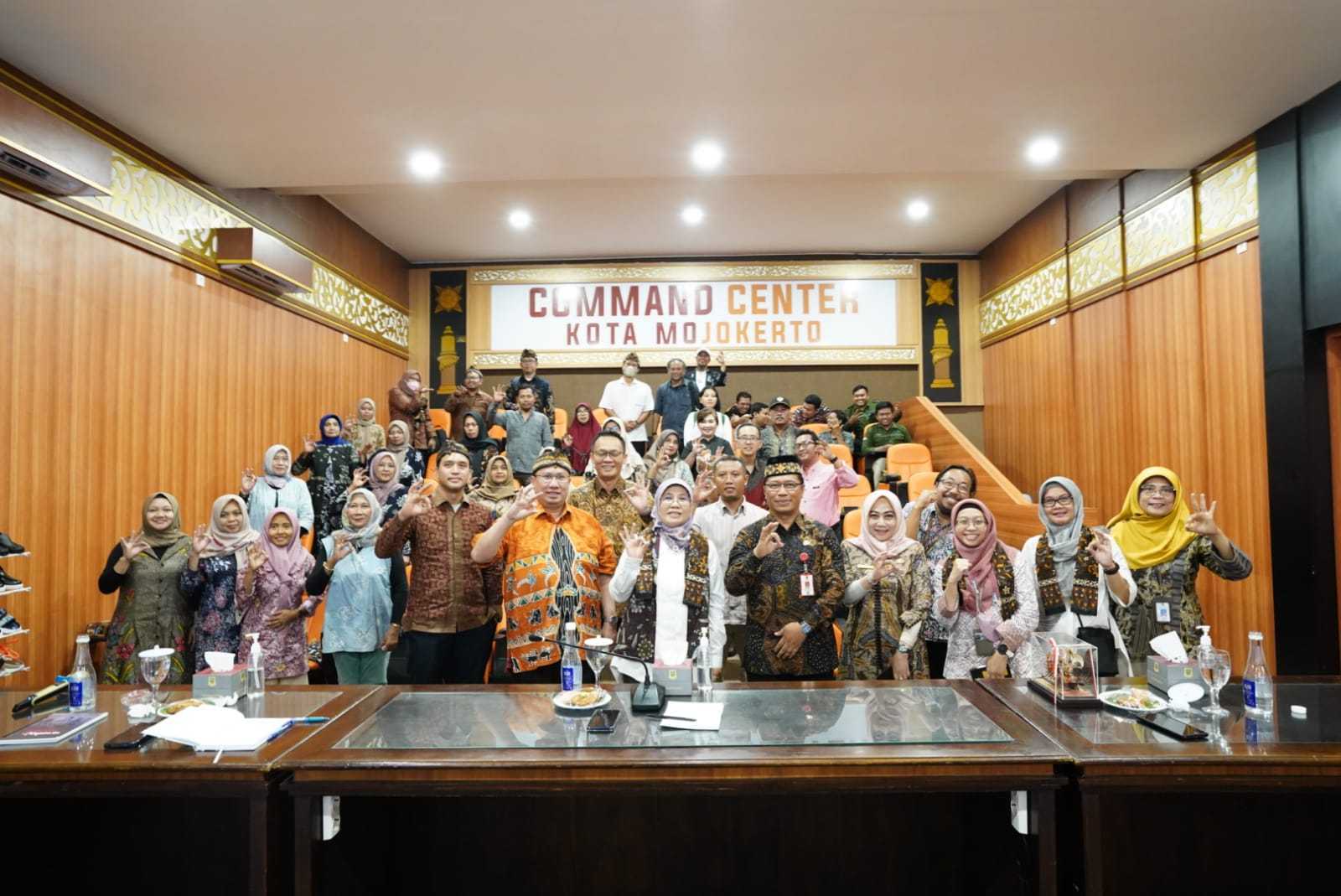 gambar utama