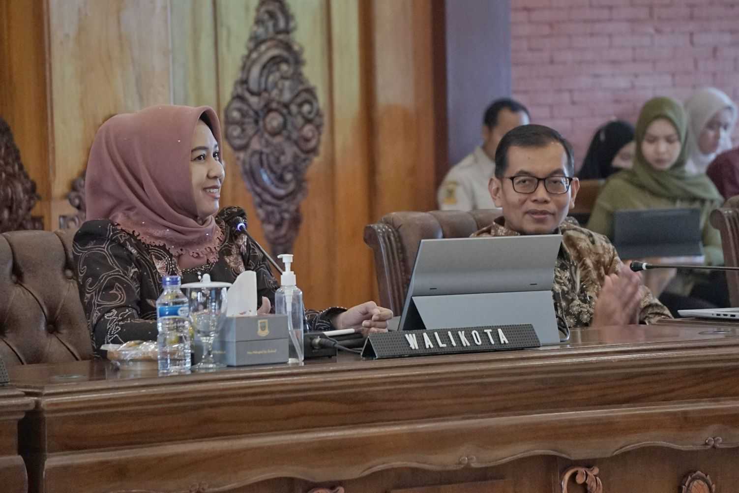 gambar utama