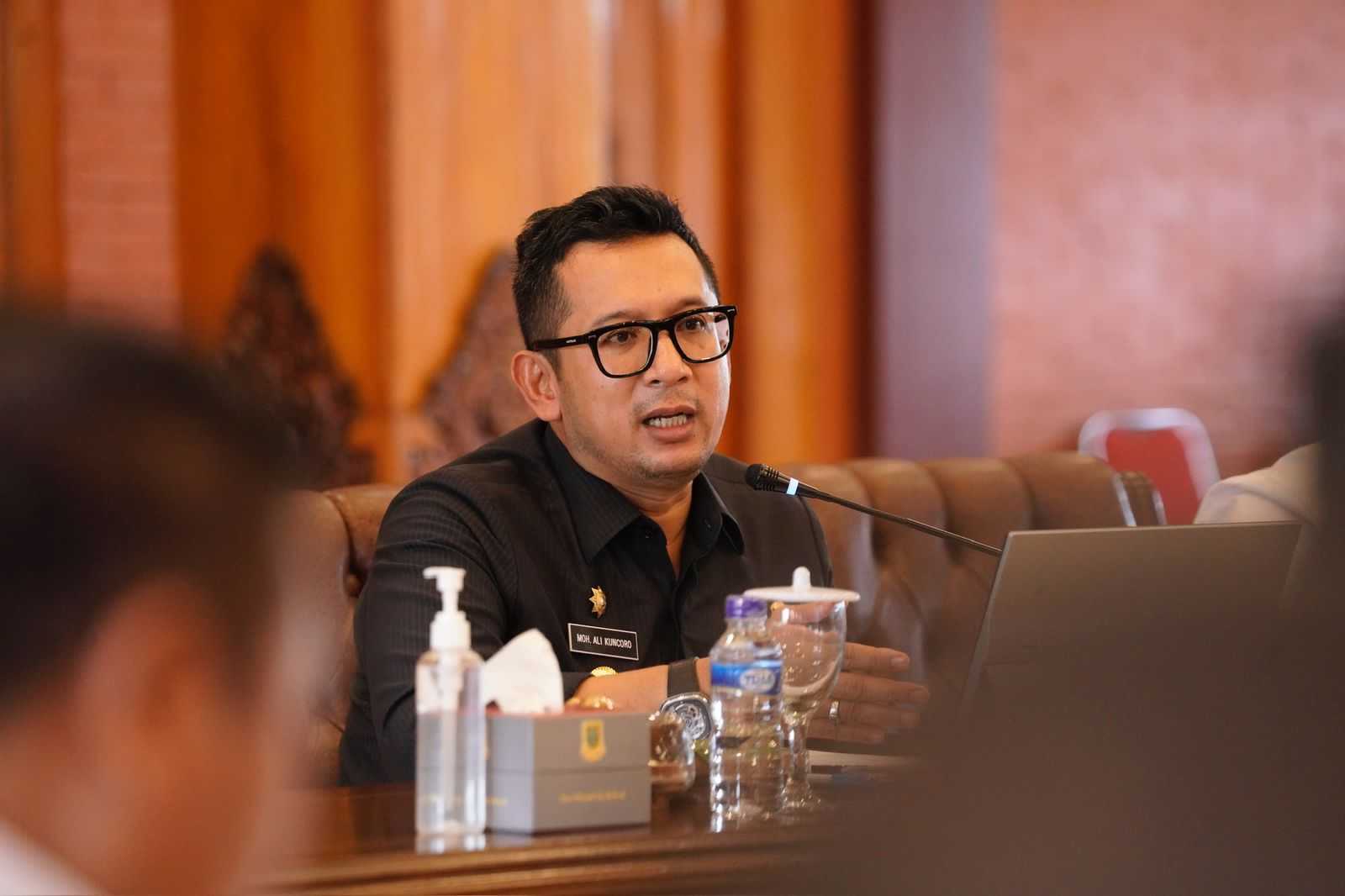 gambar utama