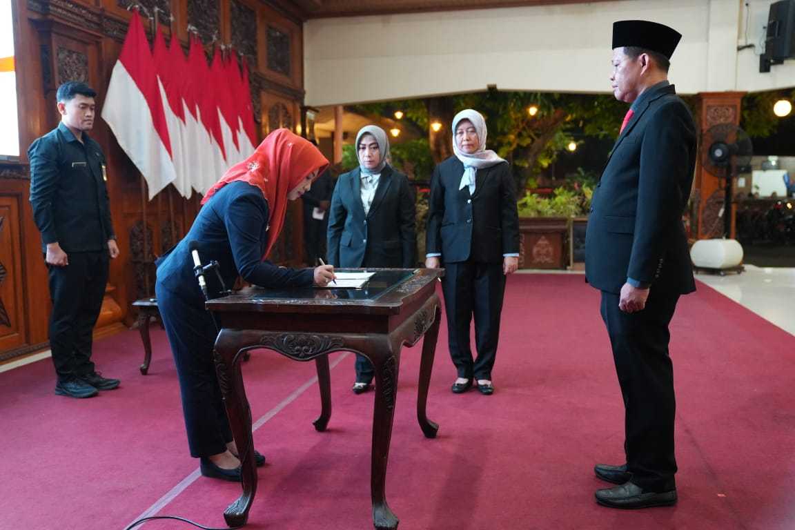 gambar utama