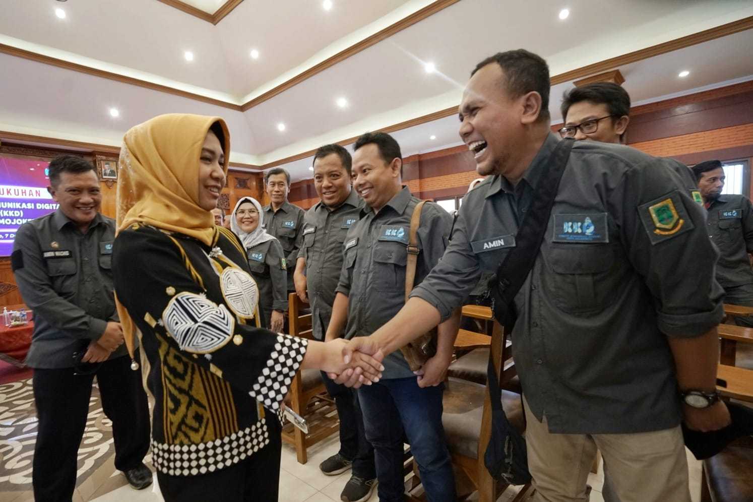 gambar utama