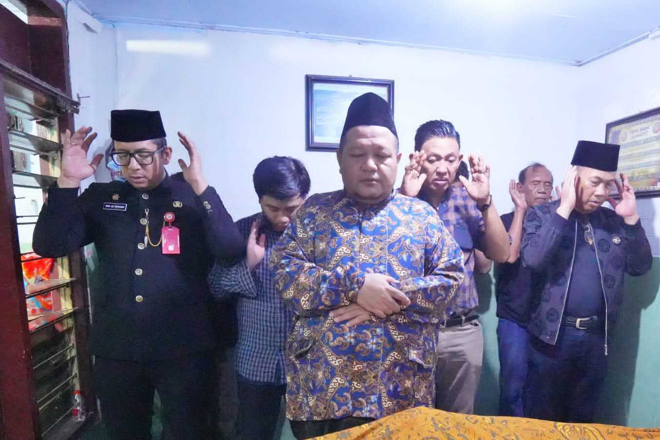 gambar utama