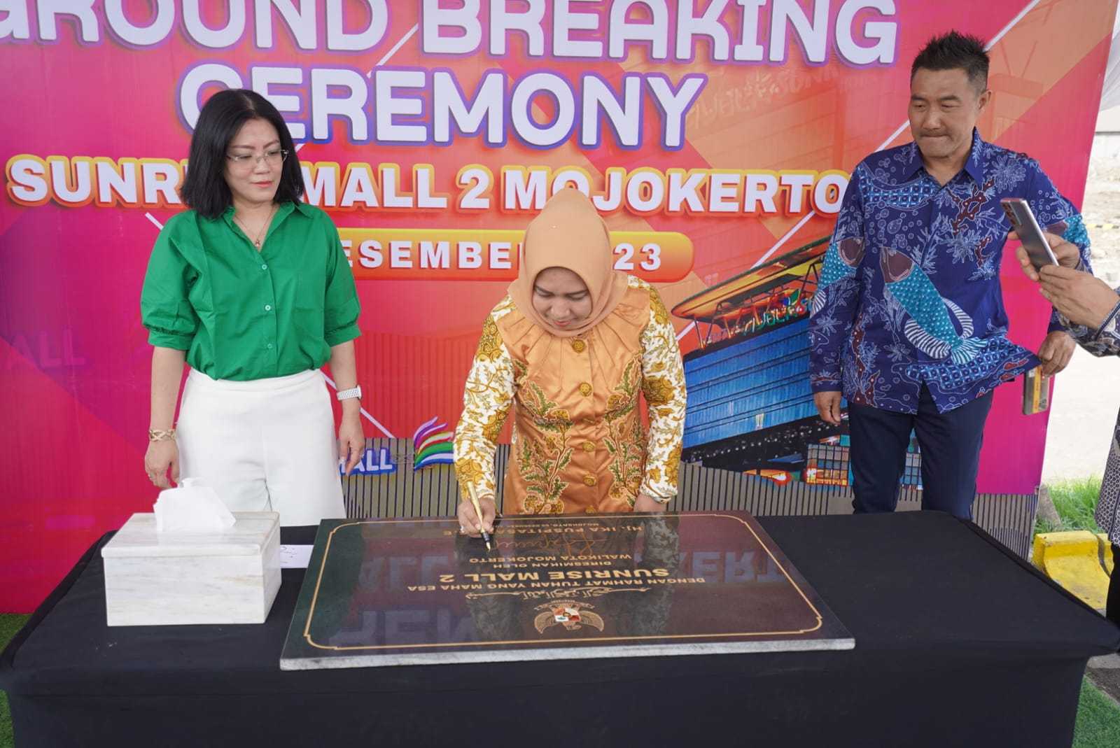 gambar utama