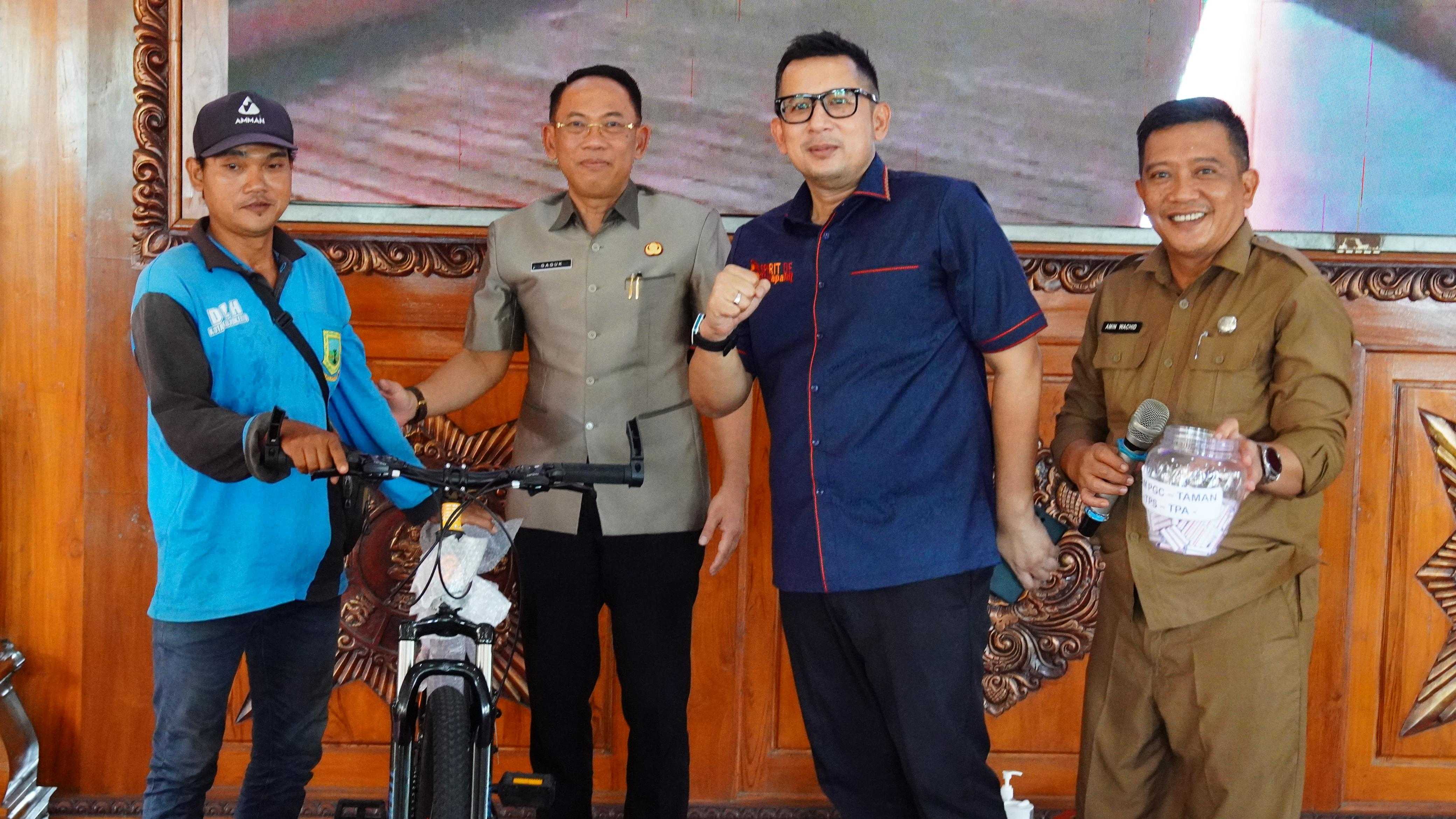 gambar utama