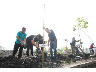 Gema Media Peringati Hari Sejuta Pohon Pj Wali Kota Bersama Asn Pemkot Mojokerto Serentak