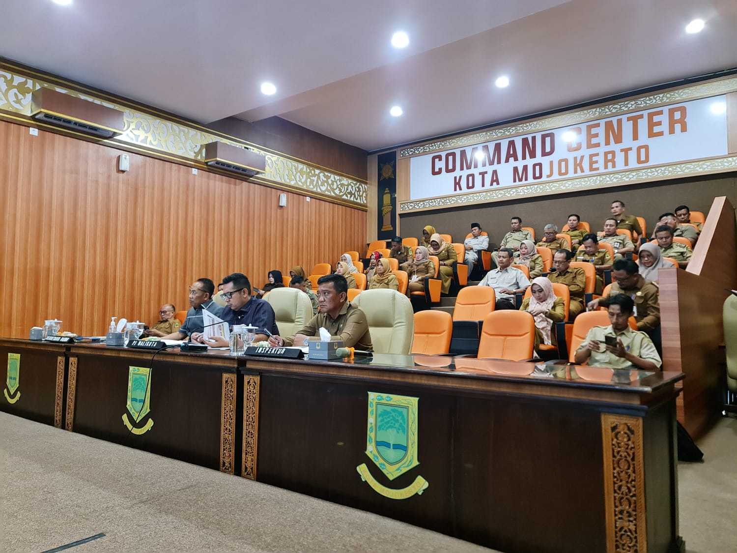 gambar utama