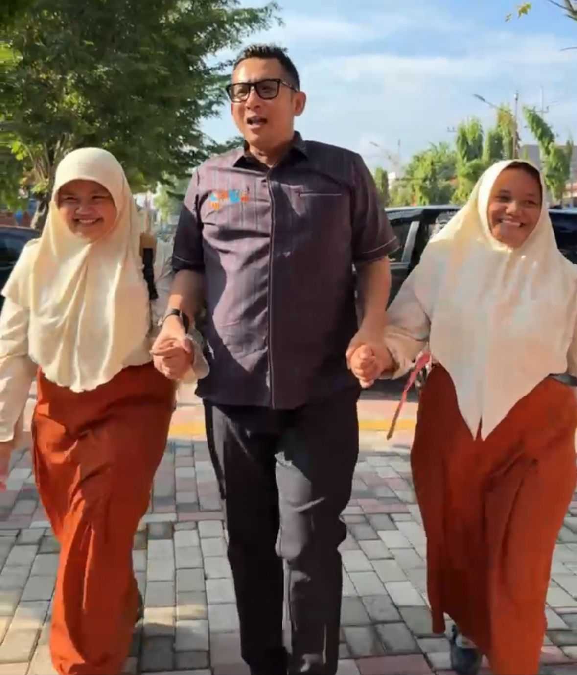 gambar utama