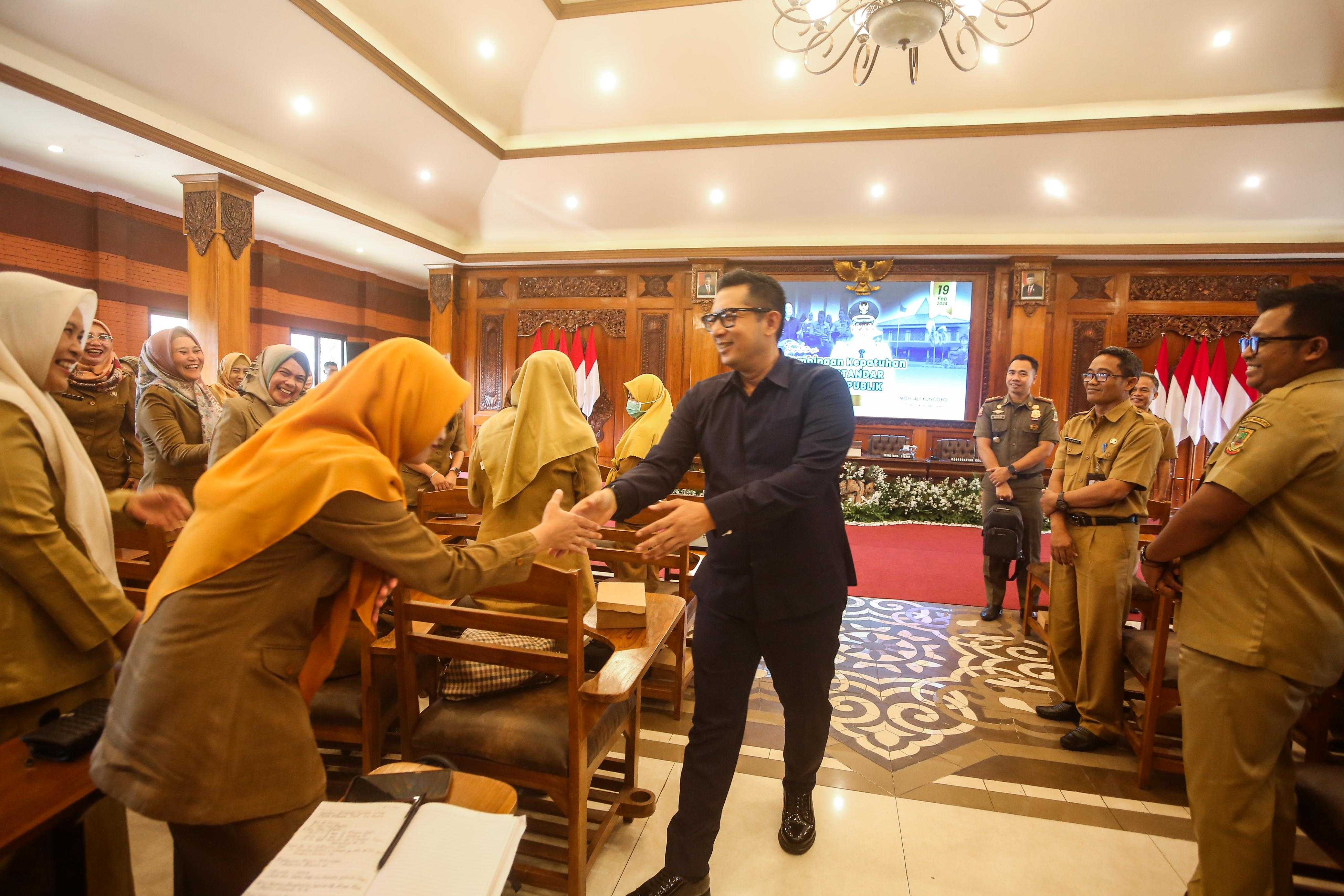 gambar utama