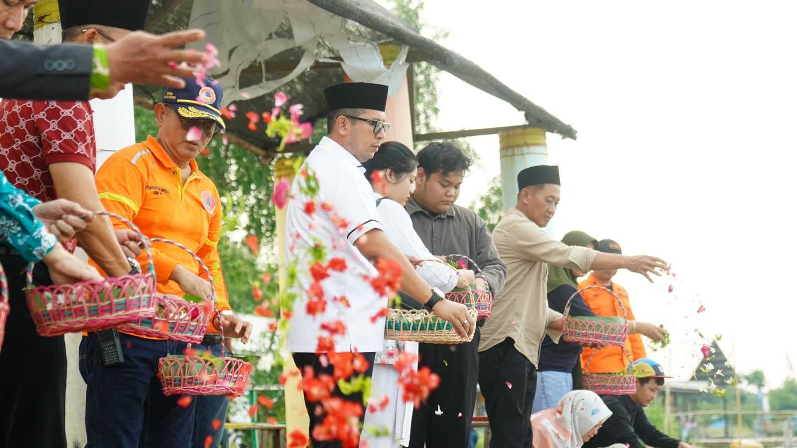 gambar utama