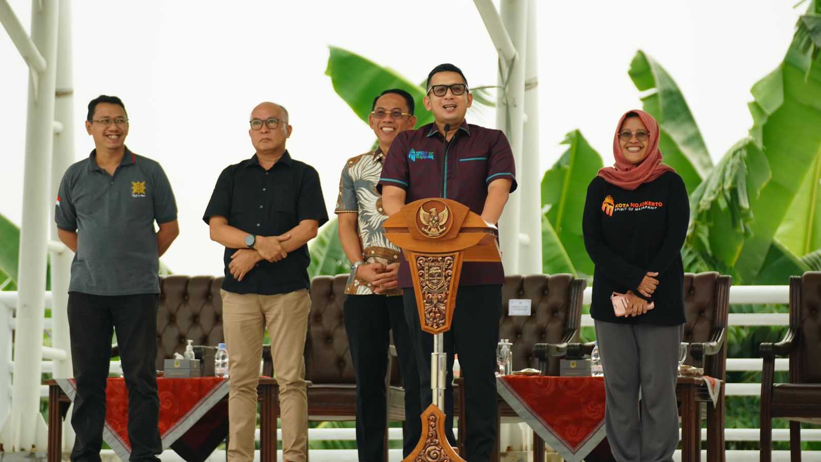 gambar utama