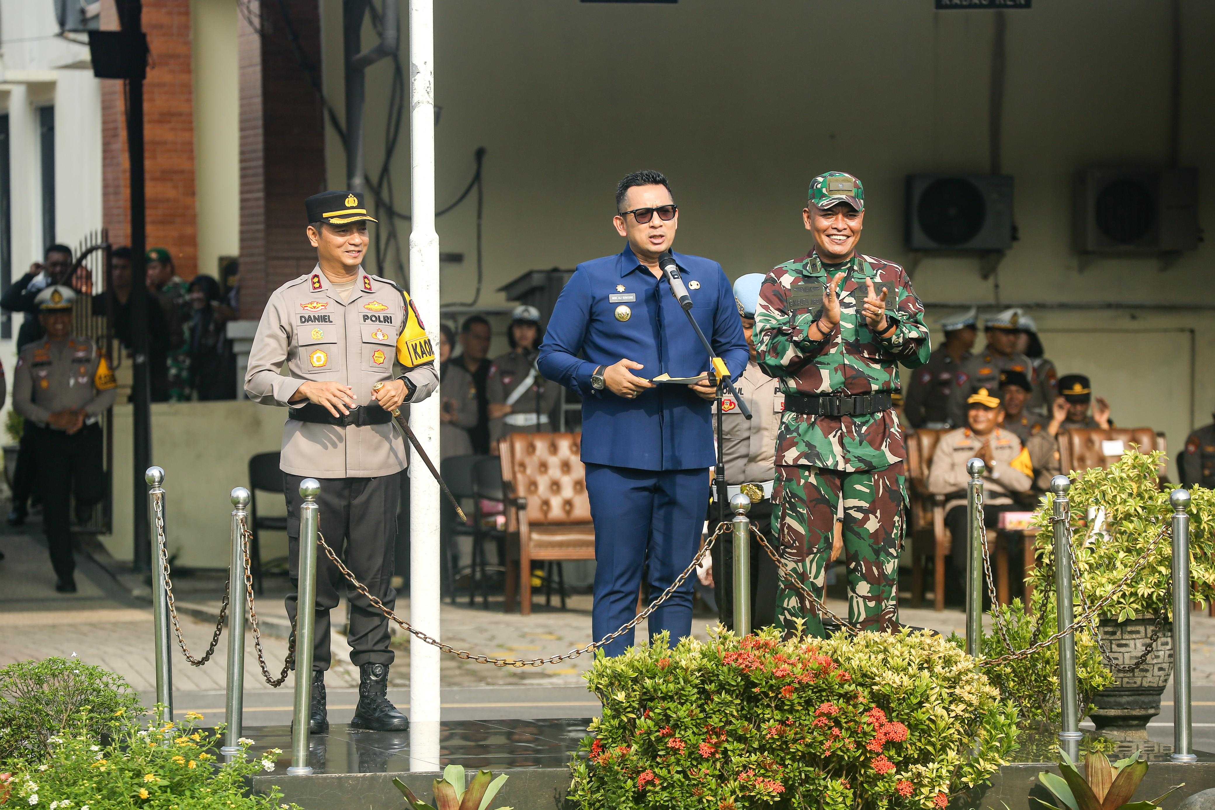 gambar utama