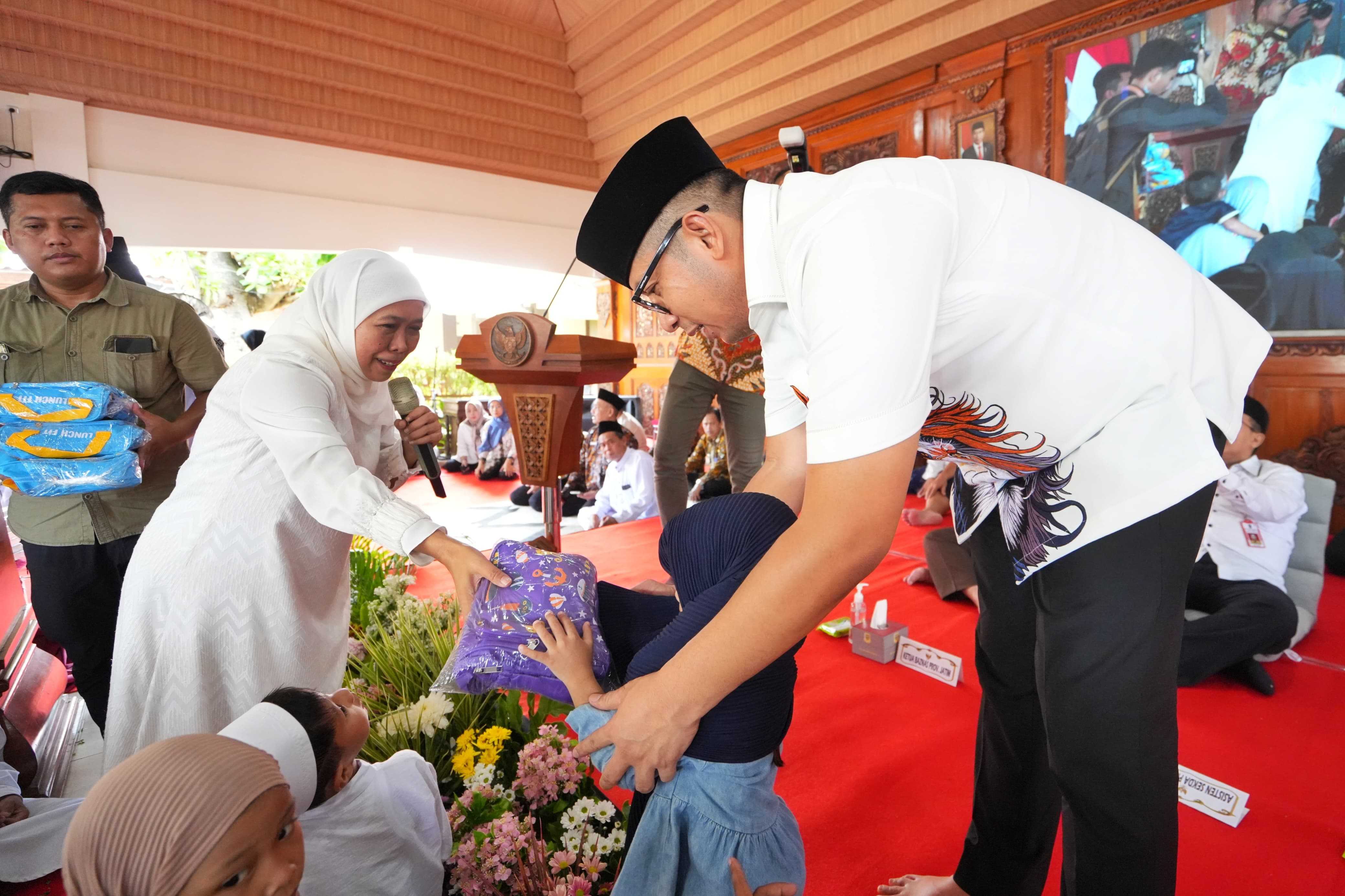 gambar utama