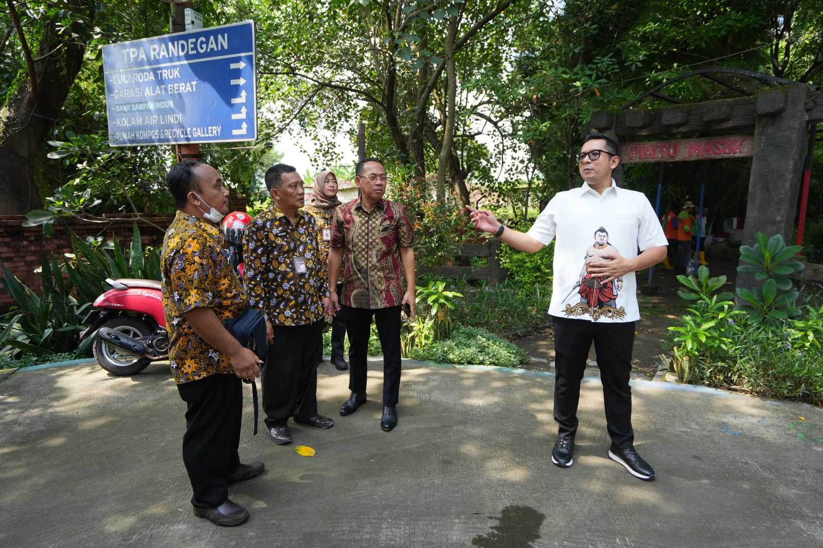 gambar utama