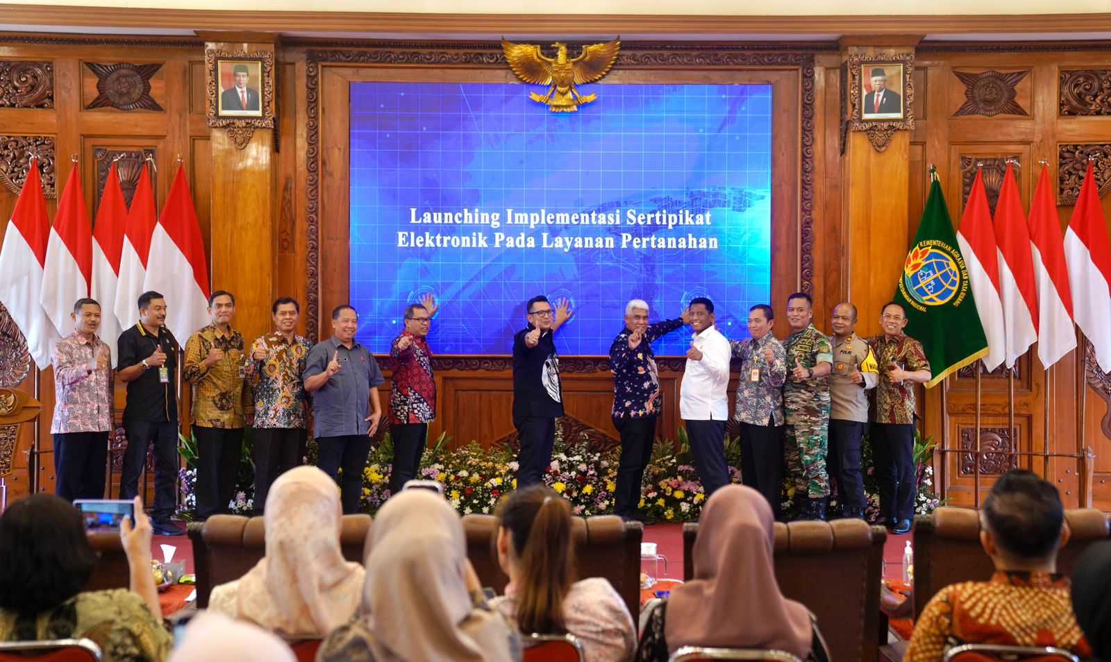 gambar utama