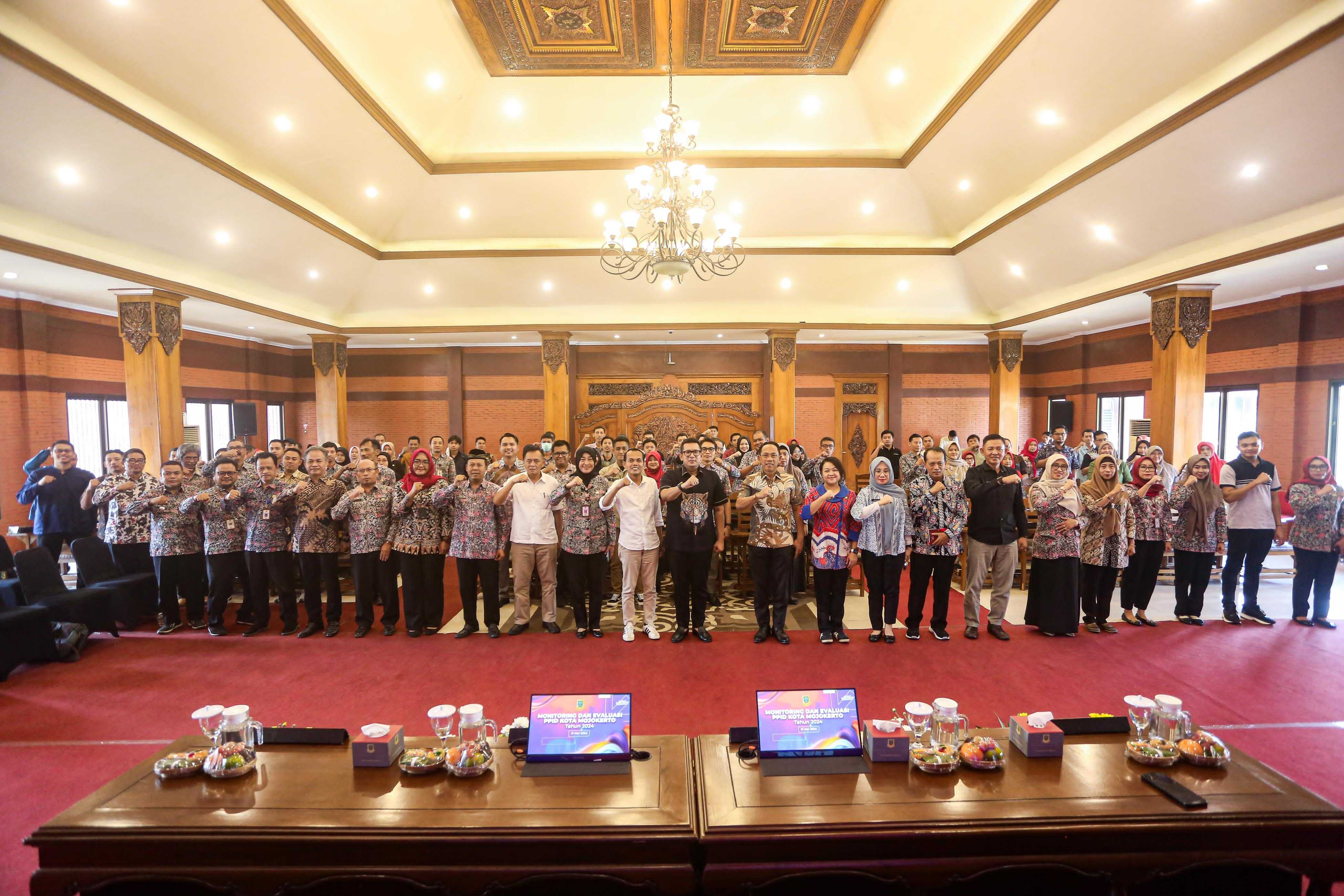 gambar utama