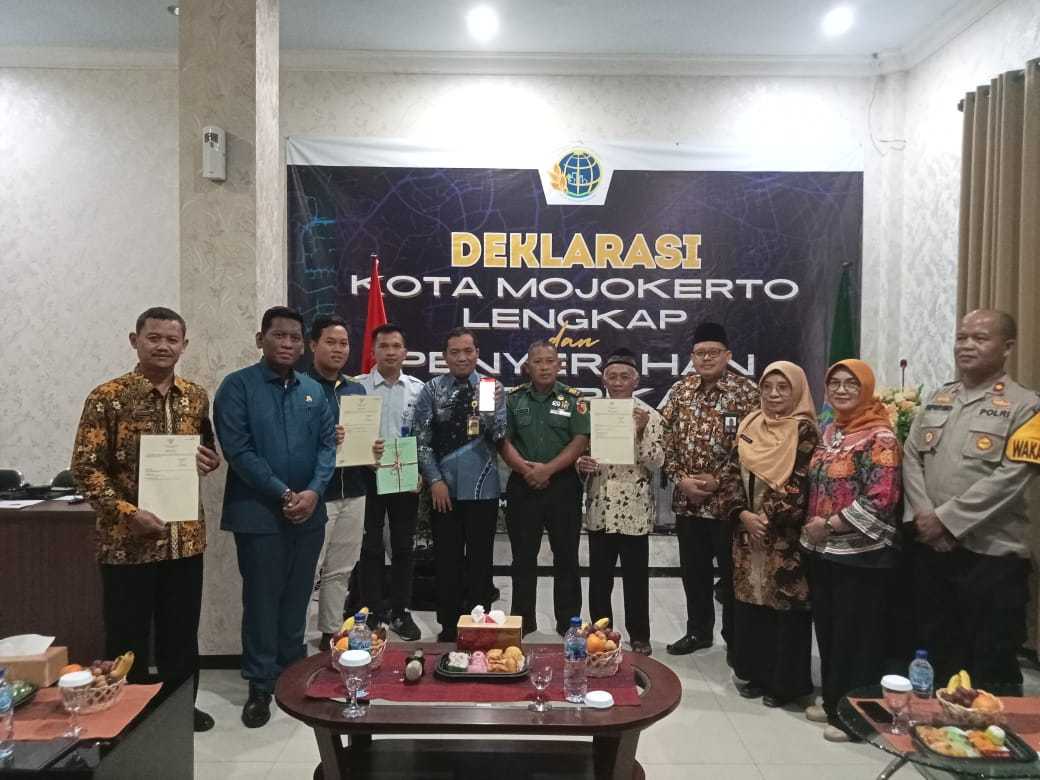 gambar utama