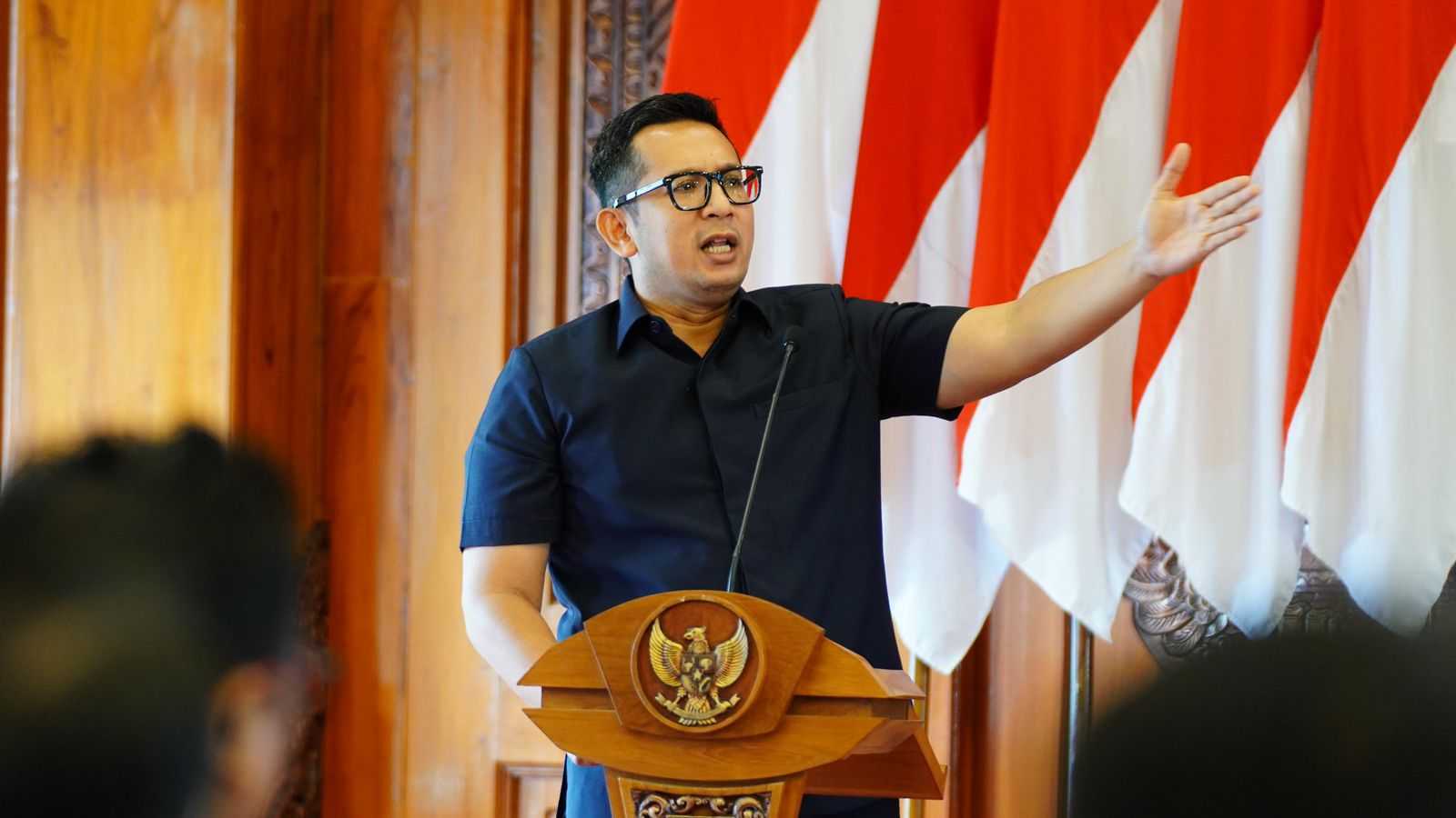 gambar utama