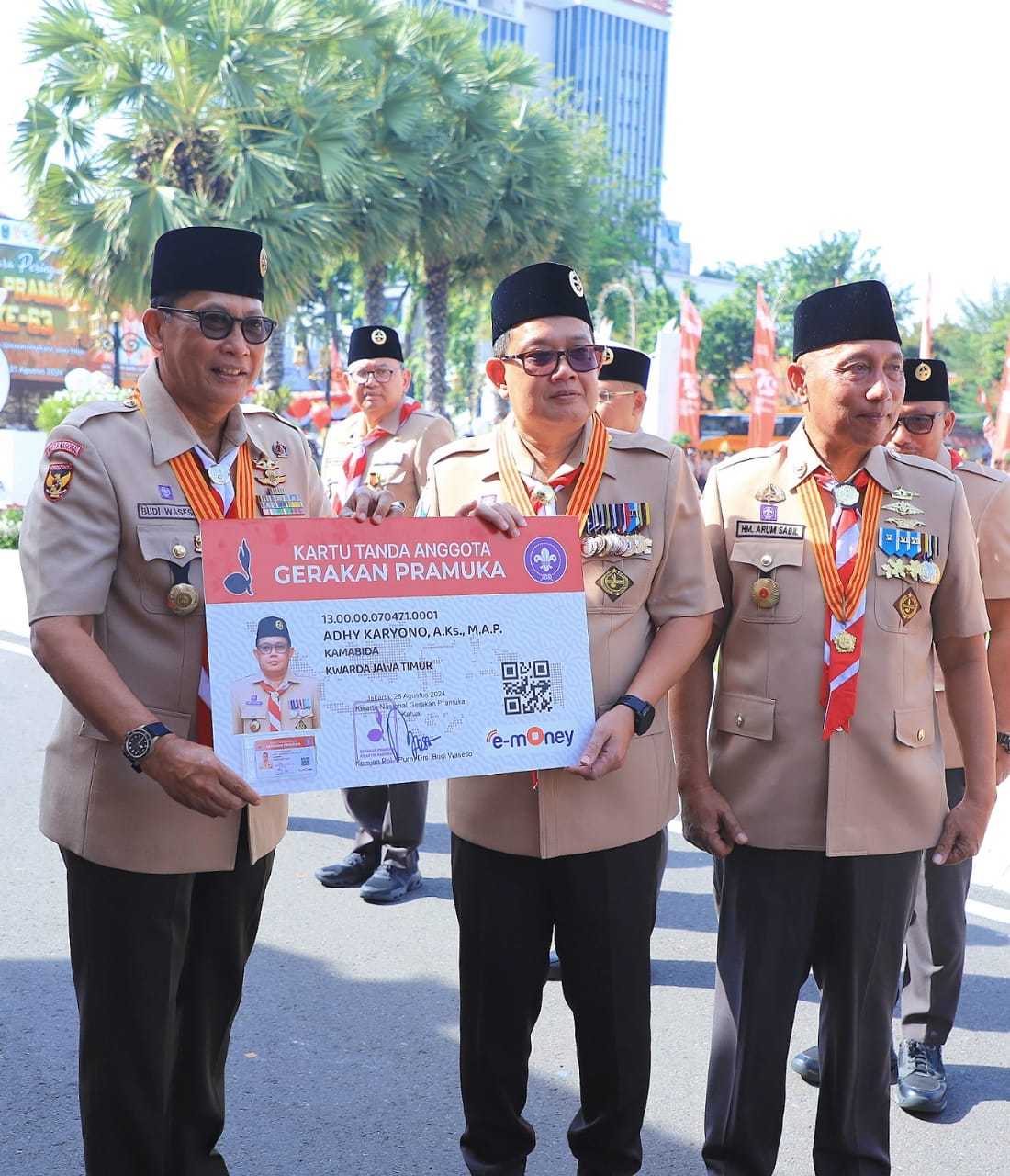 gambar utama
