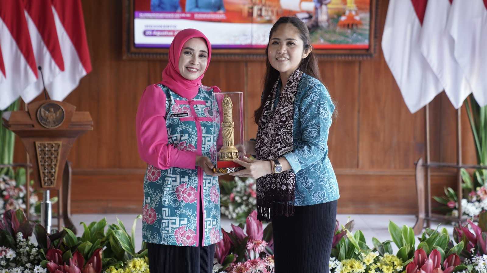 gambar utama