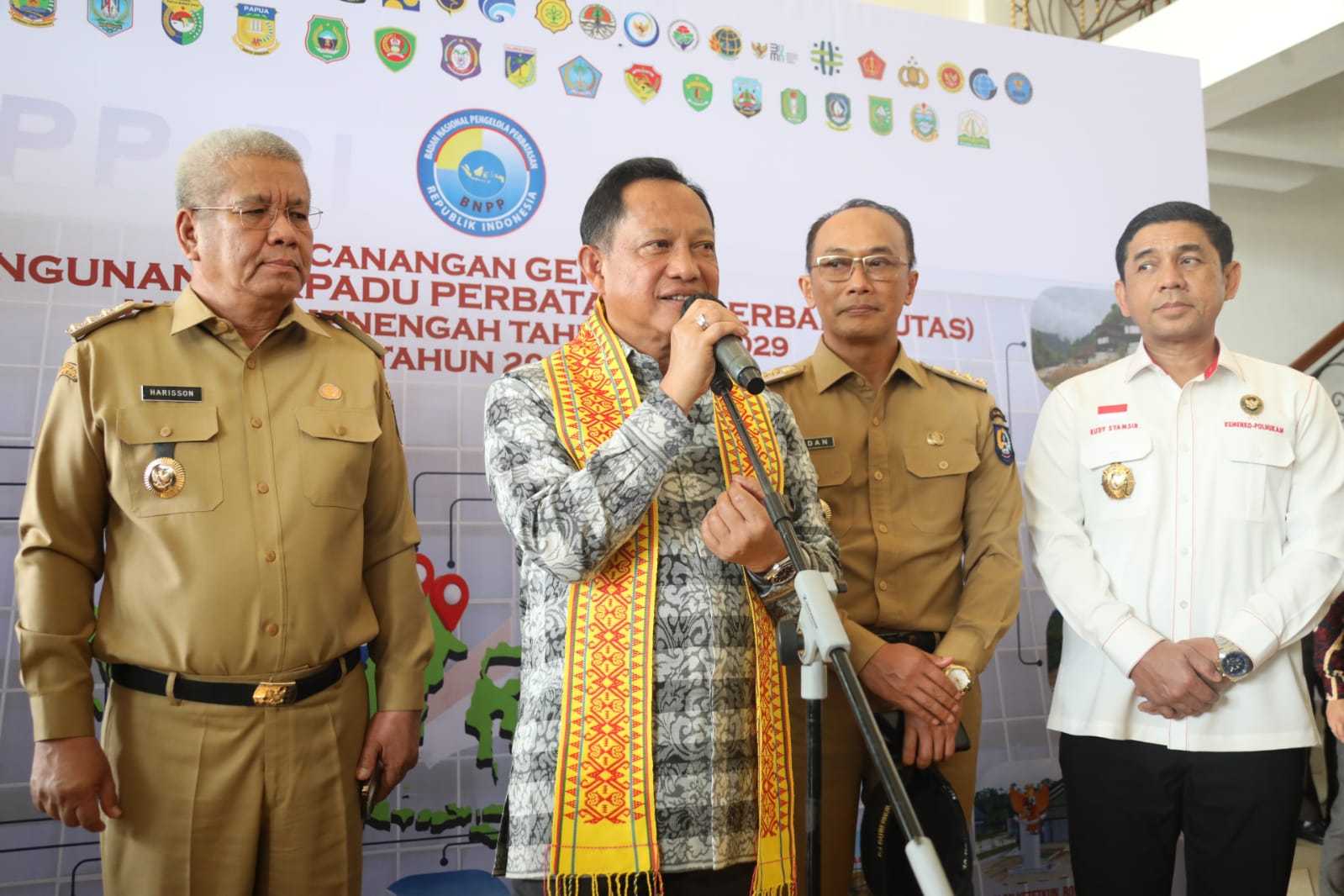 gambar utama