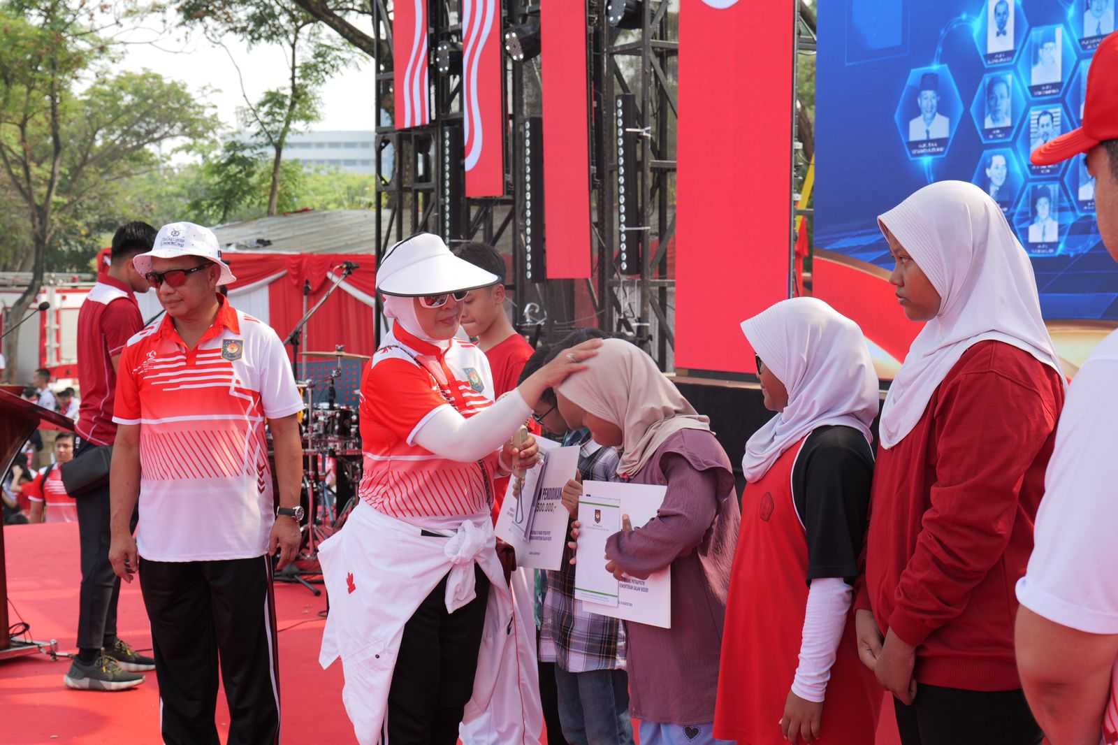 gambar utama