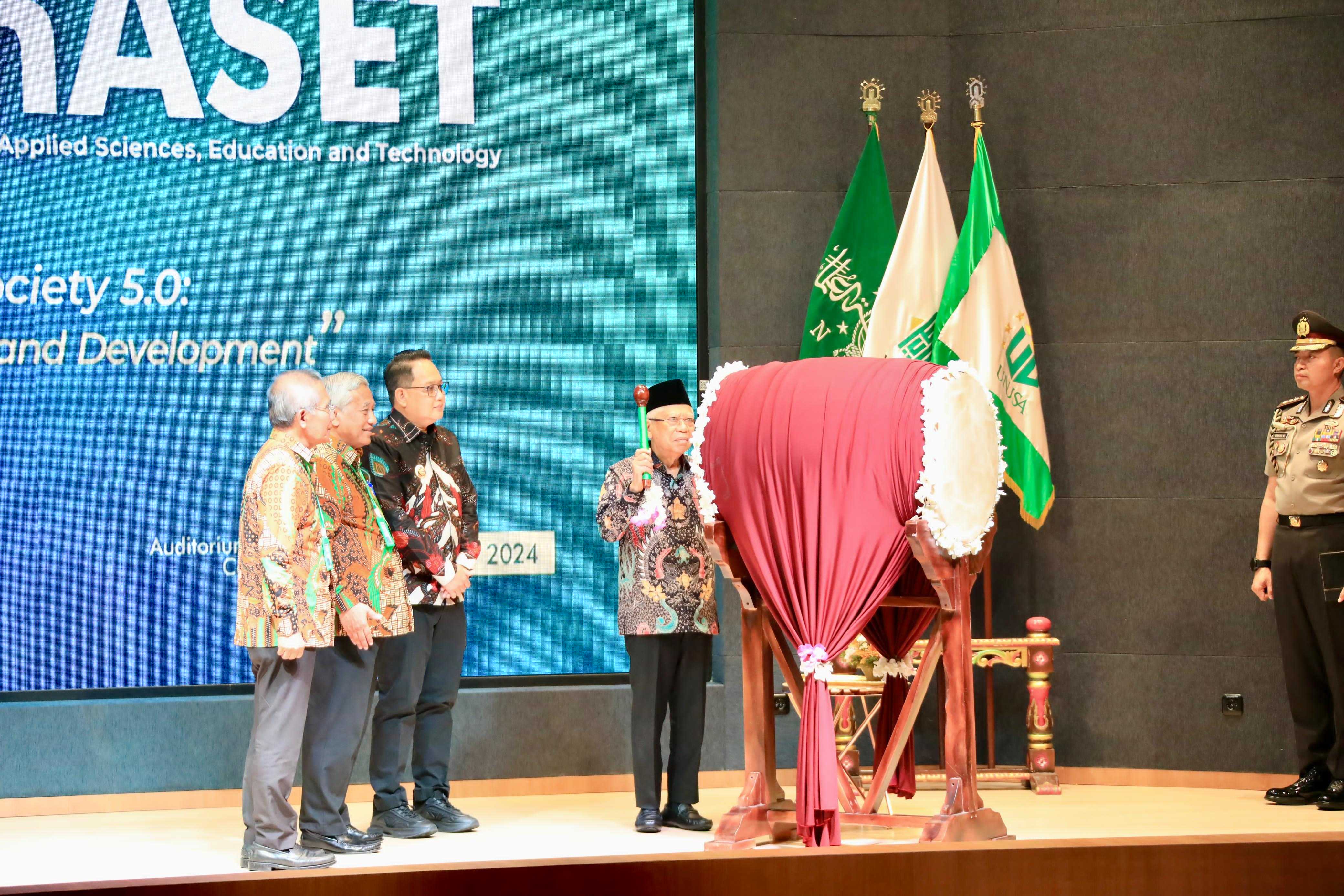 gambar utama